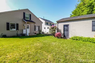 26 W Cliff Rd, Colonia, NJ 07067 - Photo 31