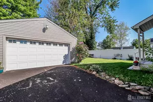 26 W Cliff Rd, Colonia, NJ 07067 - Photo 33
