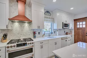 302 Mountain View Terrace, Dunellen, NJ 08812 - Photo 21