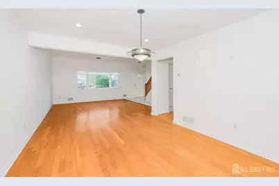 9 Sycamore Lane, Piscataway Township, NJ 08854 - Photo 7