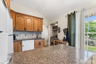 [Address not provided], Piscataway Township, NJ 08854 - Photo 7