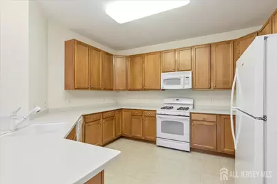 4306 Enclave Circle #4306, Franklin Township, NJ 08873 - Photo 5