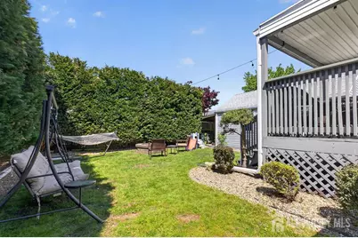 49 S 2nd Street S, Fords, NJ 08863 - Photo 9