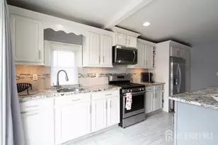 25 Reid St, Sayreville, NJ 08872 - Photo 11