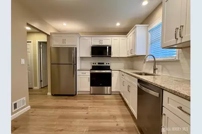 8 Benjamin Franklin Drive #F, Monroe Township, NJ 08831 - Photo 3