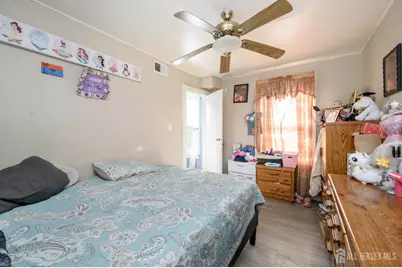 724 W Front Street W, Plainfield, NJ 07060 - Photo 13