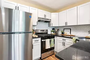 9 Tanglewood Ct, South Brunswick Township, NJ 08852 - Photo 7