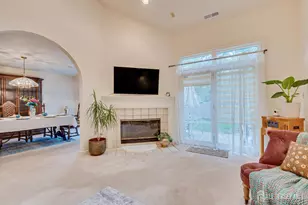 73 Chatsworth Ct, Edison, NJ 08820 - Photo 7
