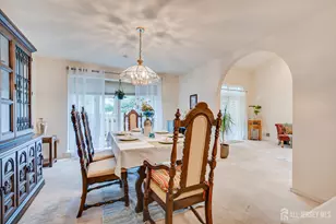 73 Chatsworth Ct, Edison, NJ 08820 - Photo 9