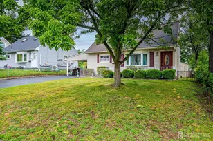 29 Kendall Dr, Sayreville, NJ 08859 - Photo 3