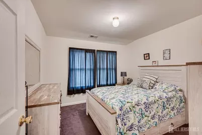 29 Kendall Drive, Sayreville, NJ 08859 - Photo 19