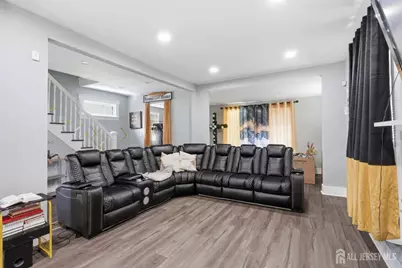 245 W 3 Avenue, Roselle, NJ 07203 - Photo 11