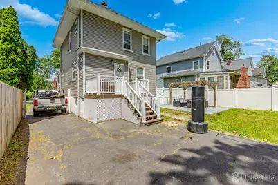 245 W 3 Avenue, Roselle, NJ 07203 - Photo 33