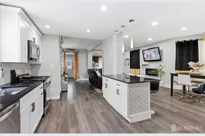 245 W 3 Avenue, Roselle, NJ 07203 - Photo 7