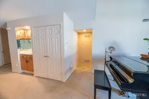 21 Rutland Ln, Monroe Township, NJ 08831 - Photo 11