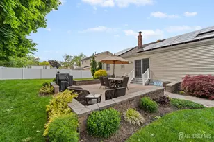 31 Middle Hill Rd, Middlesex, NJ 07067 - Photo 7