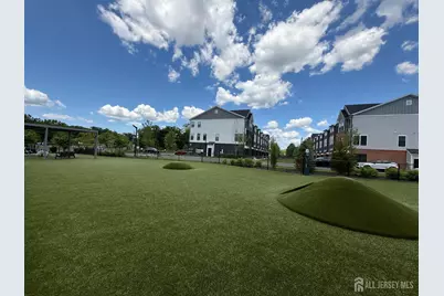 614 Sadie Circle, New Brunswick, NJ 08901 - Photo 29