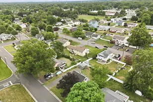 221 W Prospect St, South Bound Brook, NJ 08880 - Photo 35