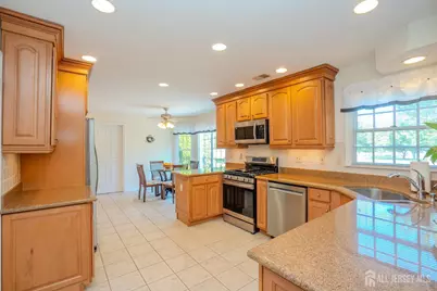 26 Kinglet Drive S, Plainsboro Township, NJ 08512 - Photo 11