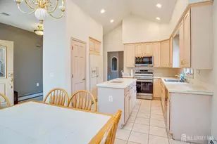19 Dawson Ln, Monroe Township, NJ 08831 - Photo 9