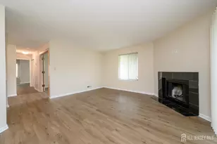 7 Carriage Pl, Edison, NJ 08820 - Photo 7