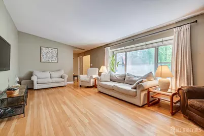 9 Clive Hills Road, Edison, NJ 08820 - Photo 11
