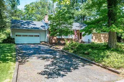 9 Clive Hills Road, Edison, NJ 08820 - Photo 3