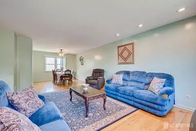 6 Sussex Court, Edison, NJ 08820 - Photo 5