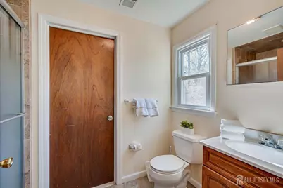 6 Sussex Court, Edison, NJ 08820 - Photo 17