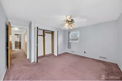 95 Pine Street, Iselin, NJ 08830 - Photo 17