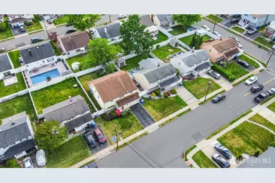 95 Pine Street, Iselin, NJ 08830 - Photo 39