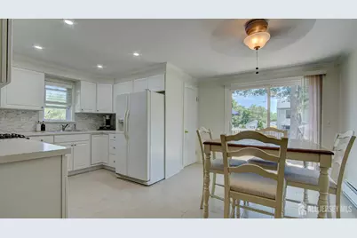 25 Lake Avenue, Helmetta, NJ 08828 - Photo 15