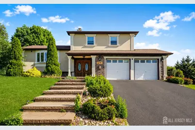 41 Fanwood Drive, Sayreville, NJ 08872 - Photo 1