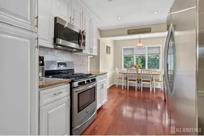 38 Bruce Court, Milltown, NJ 08850 - Photo 5