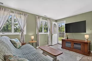 38 Bruce Ct, Milltown, NJ 08850 - Photo 15