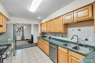 168 Thoreau Dr, Plainsboro Township, NJ 08536 - Photo 11