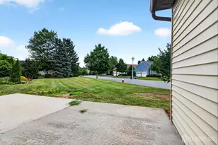 2 Ethan Allen Dr, Monroe Township, NJ 08831 - Photo 21