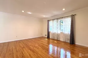 19 Library Pl, Edison, NJ 08820 - Photo 5