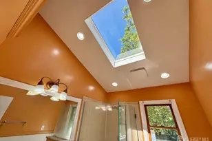 19 Library Pl, Edison, NJ 08820 - Photo 11