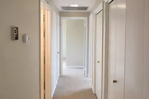 456N Roxbury Ln, Monroe Township, NJ 08831 - Photo 9