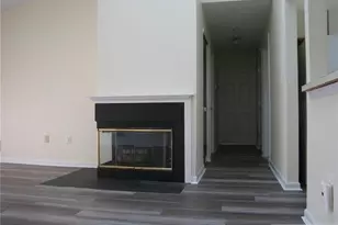 152 Darwin Ln, North Brunswick Township, NJ 08902 - Photo 5