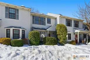 303 Maplecrest Rd, Edison, NJ 08820 - Photo 3
