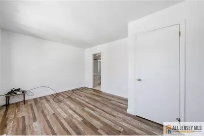 303 Maplecrest Road, Edison, NJ 08820 - Photo 19