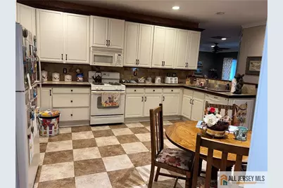 5211 Chesterwood Way, Franklin Township, NJ 08873 - Photo 7