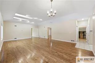 31 Whitehall Rd, Monroe Township, NJ 08831 - Photo 15