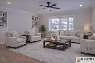 16 Alexander Hamilton Ct, Monroe Township, NJ 08831 - Photo 9