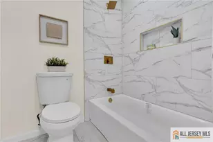 165 Belmar Rd, Monroe Township, NJ 08831 - Photo 17