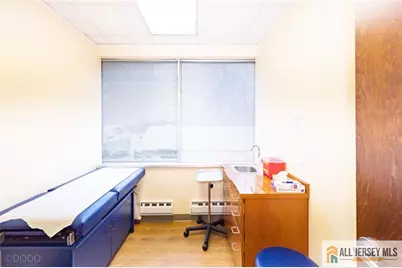 2 State Route 27 Highway #100, Edison, NJ 08820 - Photo 53