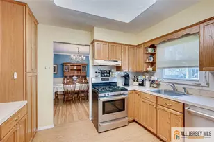 575 Grove Ave, Edison, NJ 08820 - Photo 21