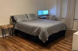 1001 Cypress Ln, East Brunswick Township, NJ 08816 - Photo 11